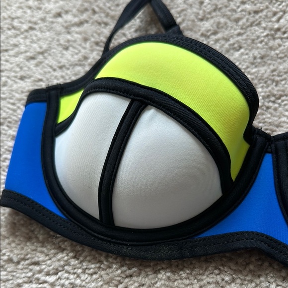 Triangl Swimwear Blue/Yellow/White Bikini XS Top, M Bottoms - Picture 2 of 13